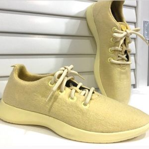 Allbirds All Yellow WoolRunners NWOB